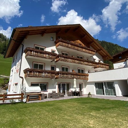 Garni B&B Schenk Селва ди Вал Гардена Екстериор снимка